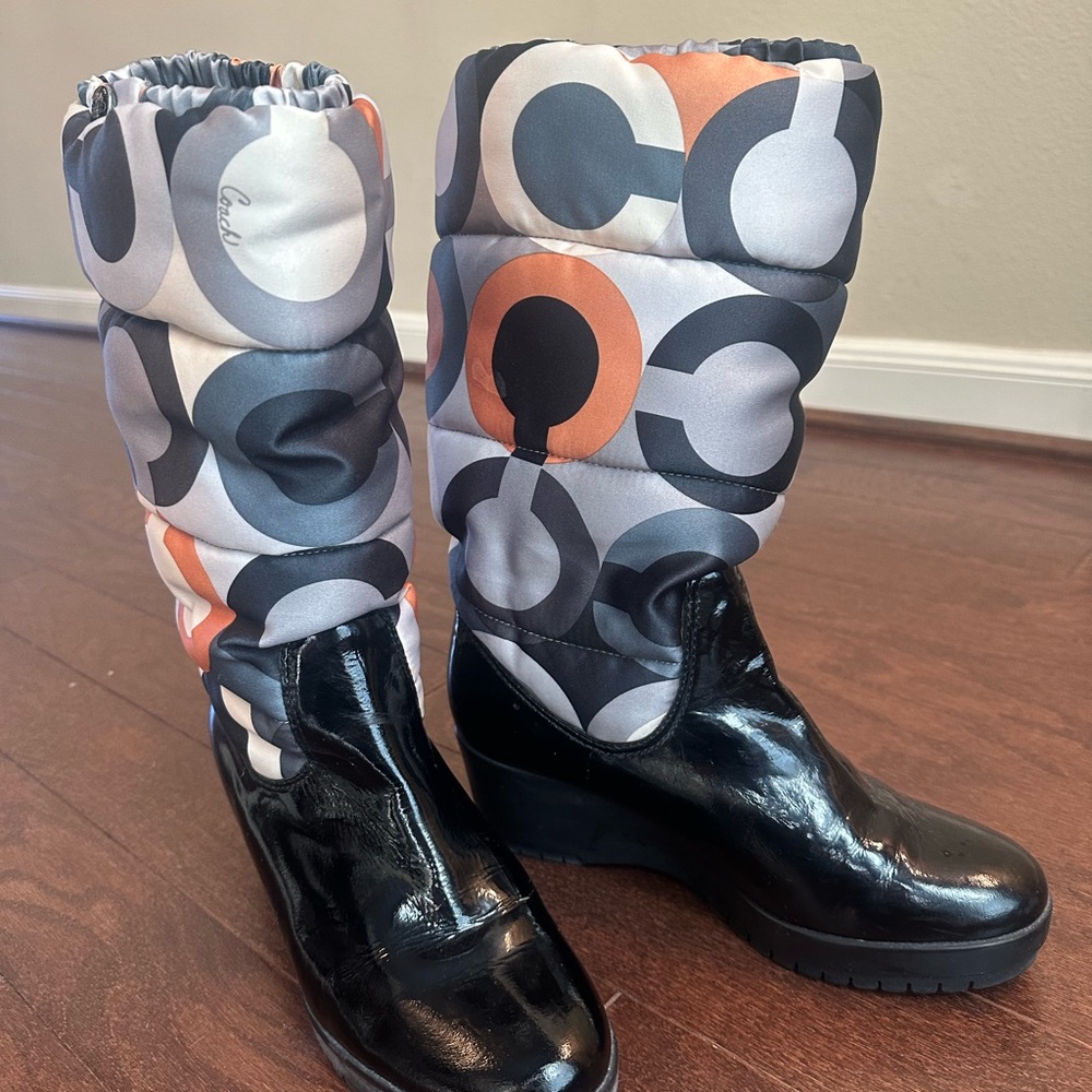 Coach Boots - Picture 2 of 3